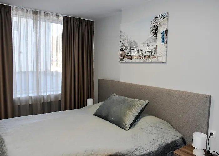 балкан тауър луксъри ливинг 2'3 גברובו